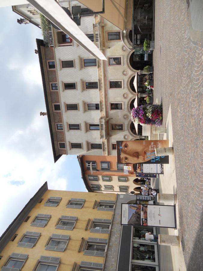 Al Centro Storico Apartment Bergamo Luaran gambar